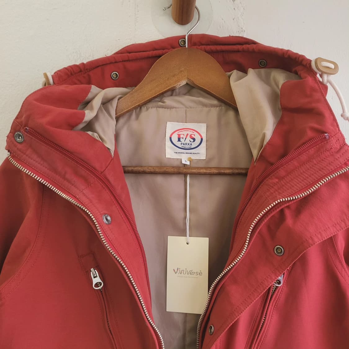 프릭스스토어 레드 바람막이 여자S 상품이미지3