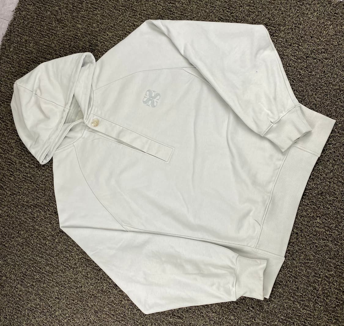 세터 스몰 로고 버튼 후드 티 상품이미지1