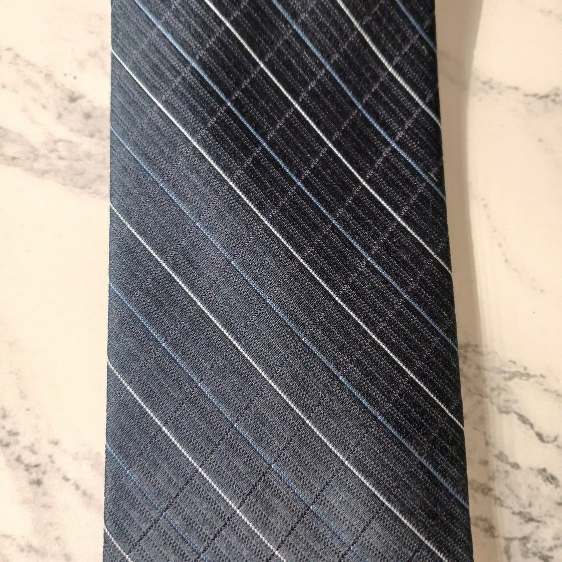 켈빈클라인 실크 네이비 스트라이프 넥타이 8cm A+등급 E889
 상품이미지7