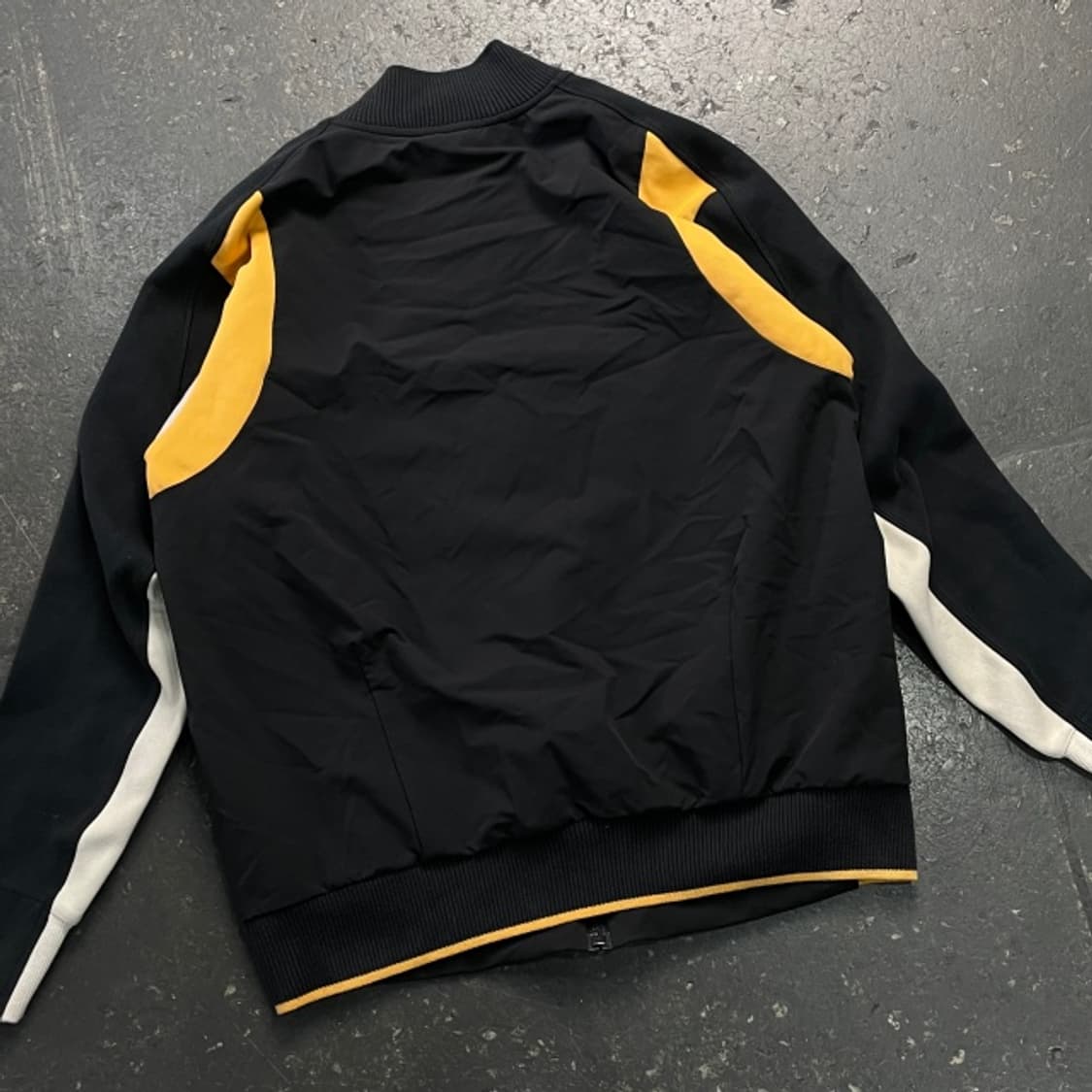 100 아디다스 VRCT 자켓 상품이미지5