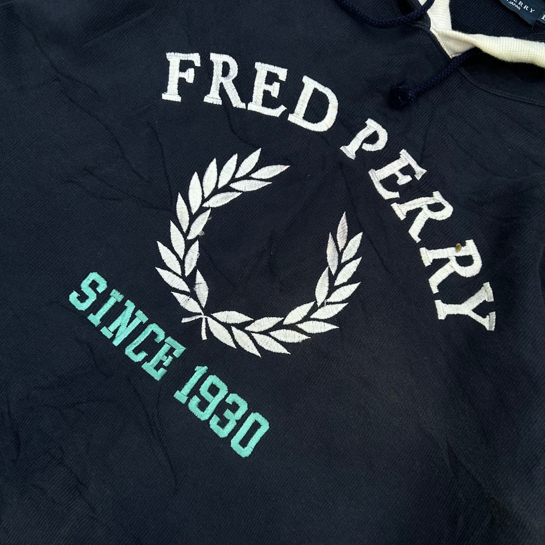 프레디페리 재팬 라인 월계관 아치로고 와플 후드티 상품이미지5