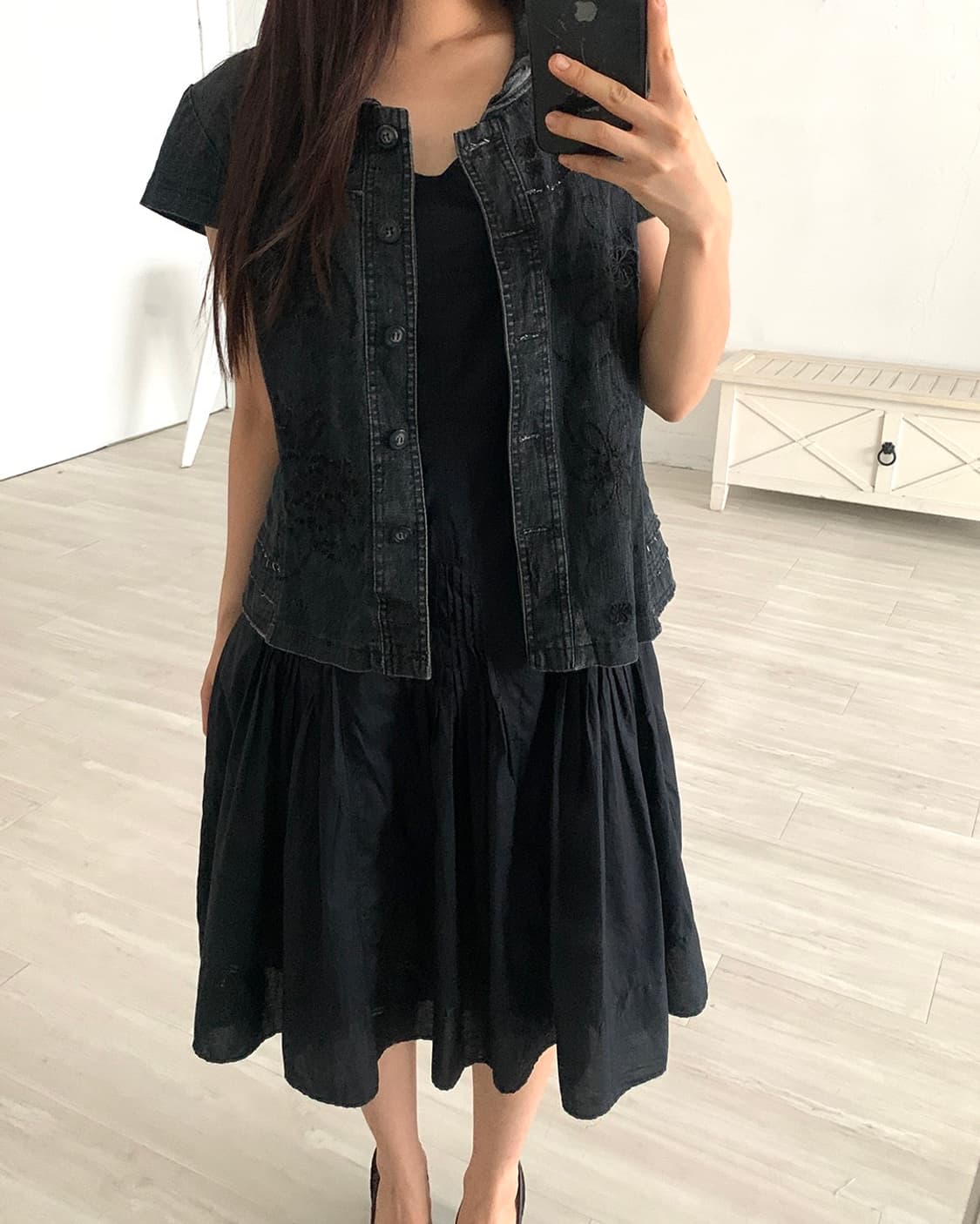 Crochet Detail Dark Wash Denim Vest 상품이미지3