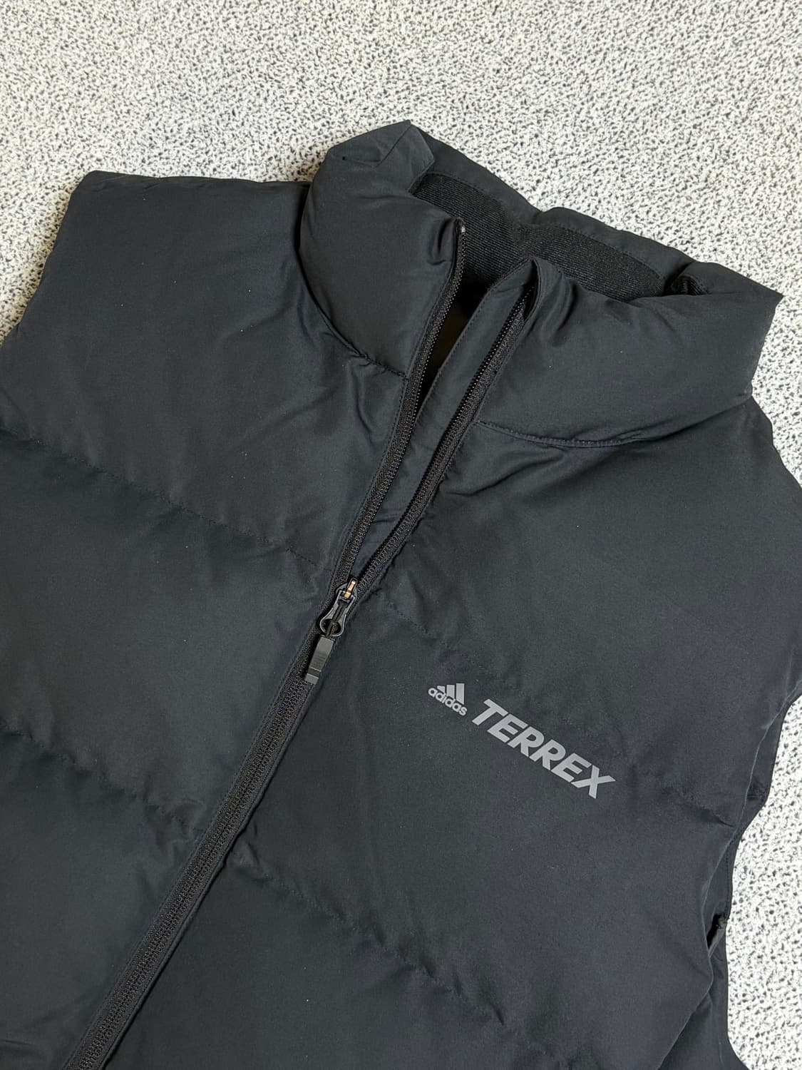 아디다스 테렉스 패딩 조끼 상품이미지1