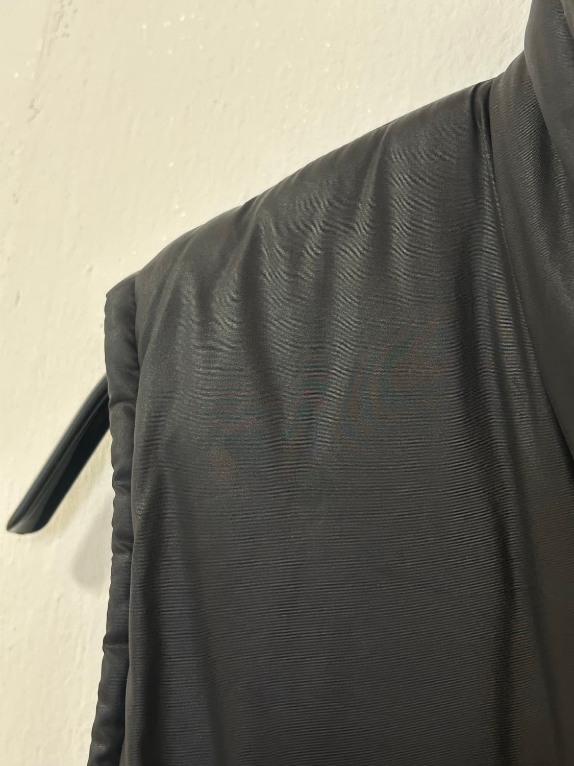 Y-3 블랙 패딩 조끼 S 상품이미지10