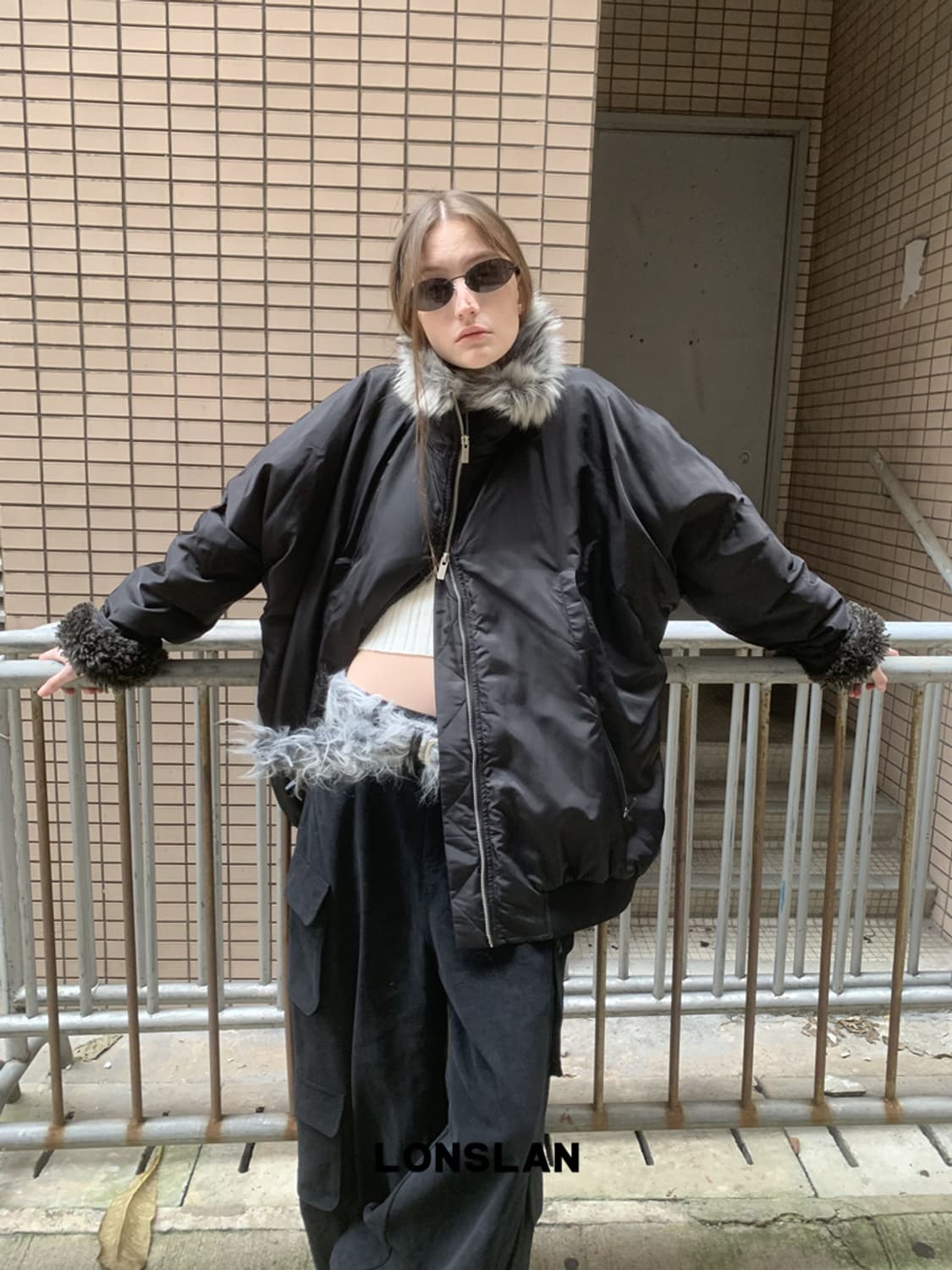 lonslan 하이넥 리버서블 퍼자켓 lamb wool 상품이미지3