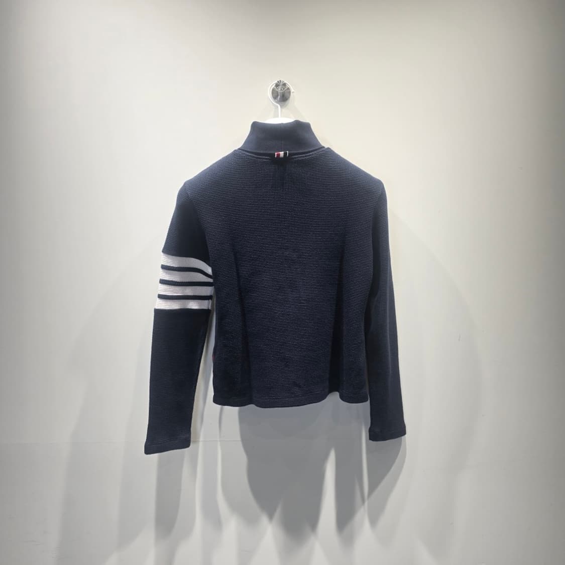 [중고/정품] 톰브라운 터틀넥 와플 니트 네이비 36 상품이미지2
