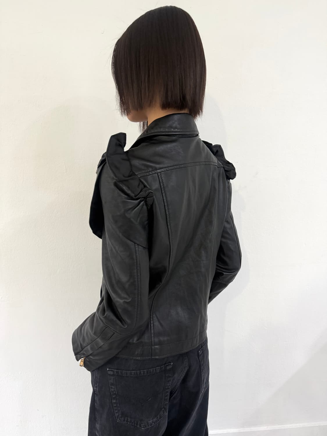 모스키노 프릴 숄더 램스킨 라이더 자켓 상품이미지3