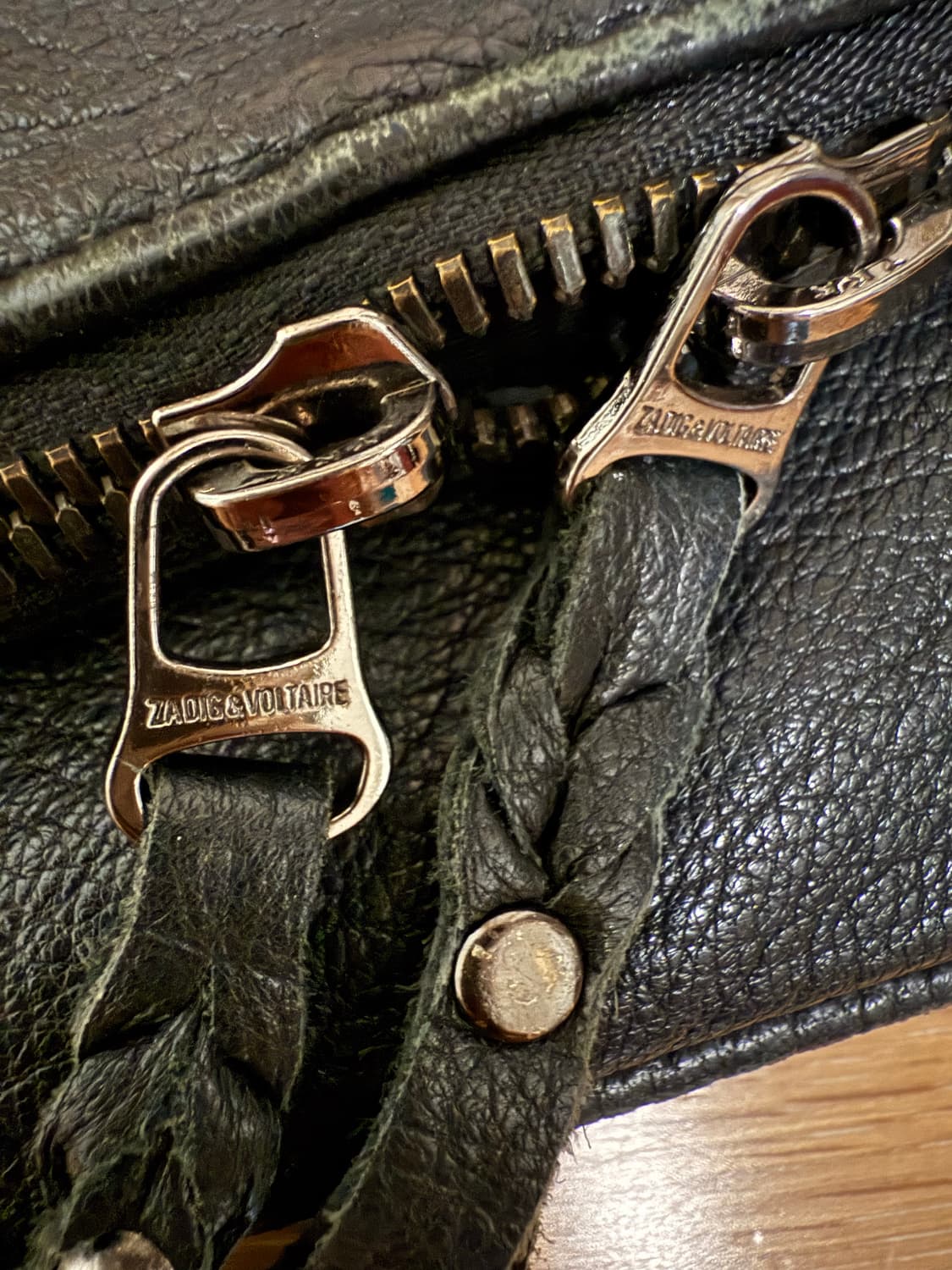 Zadig & Voltaire 블랙 가방 쟈딕앤볼테르 상품이미지4