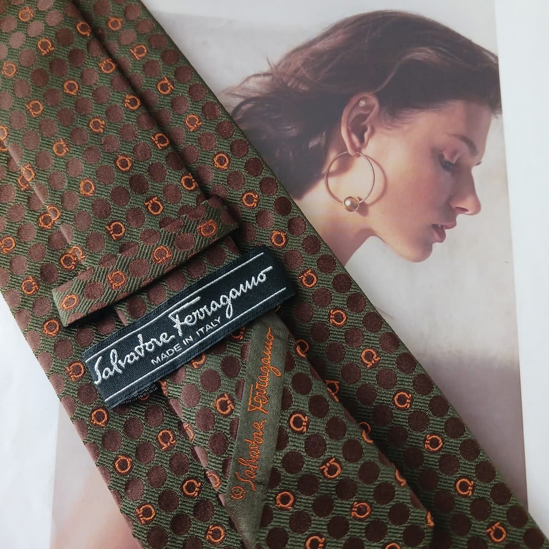 페라가모 실크 브라운 간치니 패턴 넥타이 9.5cm A+등급 A19273 상품이미지6