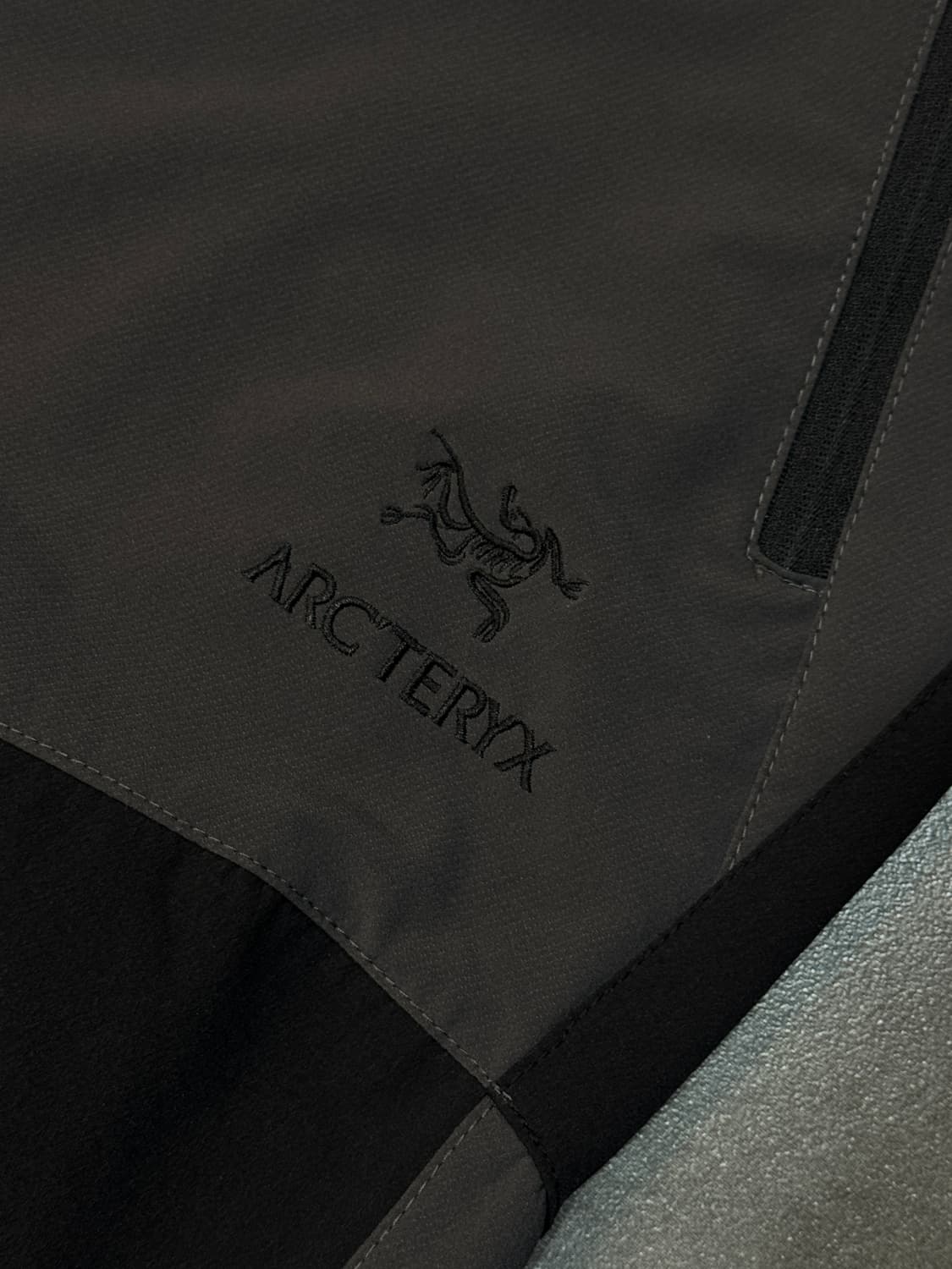 ARC'TERYX 팬츠 상품이미지2