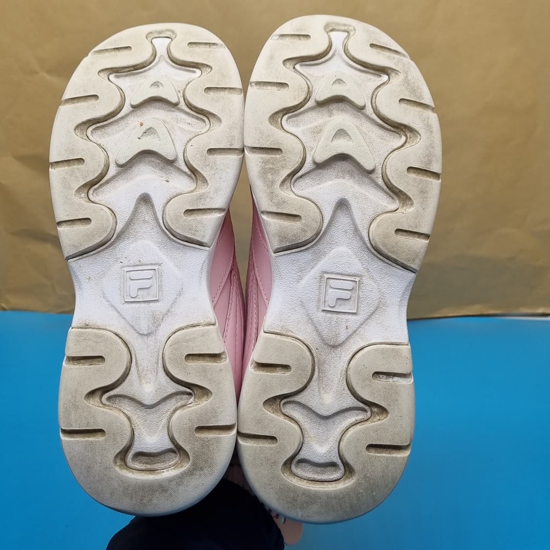 휠라 디스럽터. 여성운동화240  상품이미지3