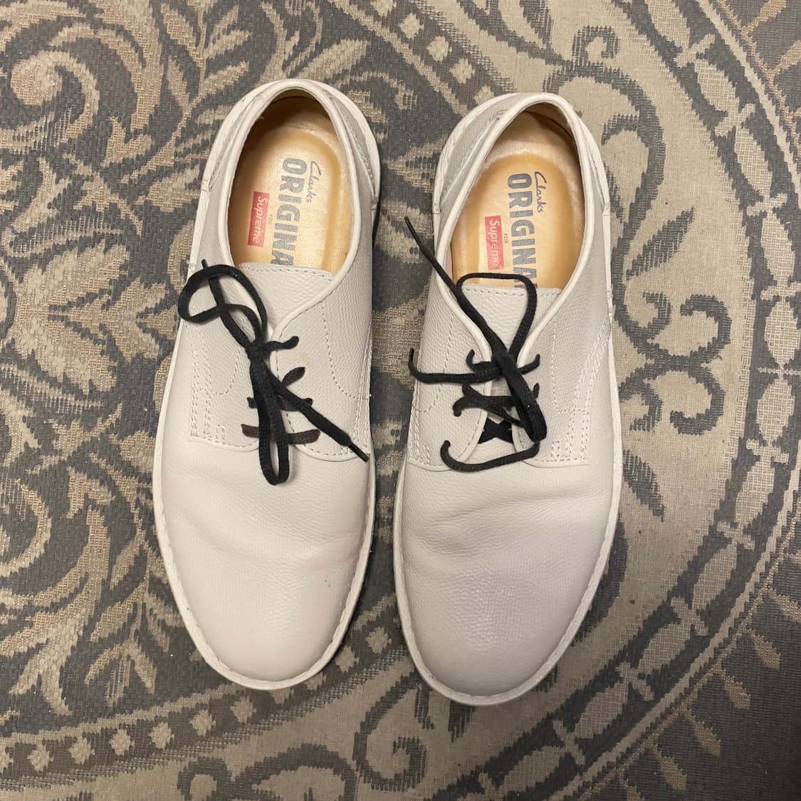 슈프림 X 클락스 화이트 데저트 말리 슈즈   상품이미지3