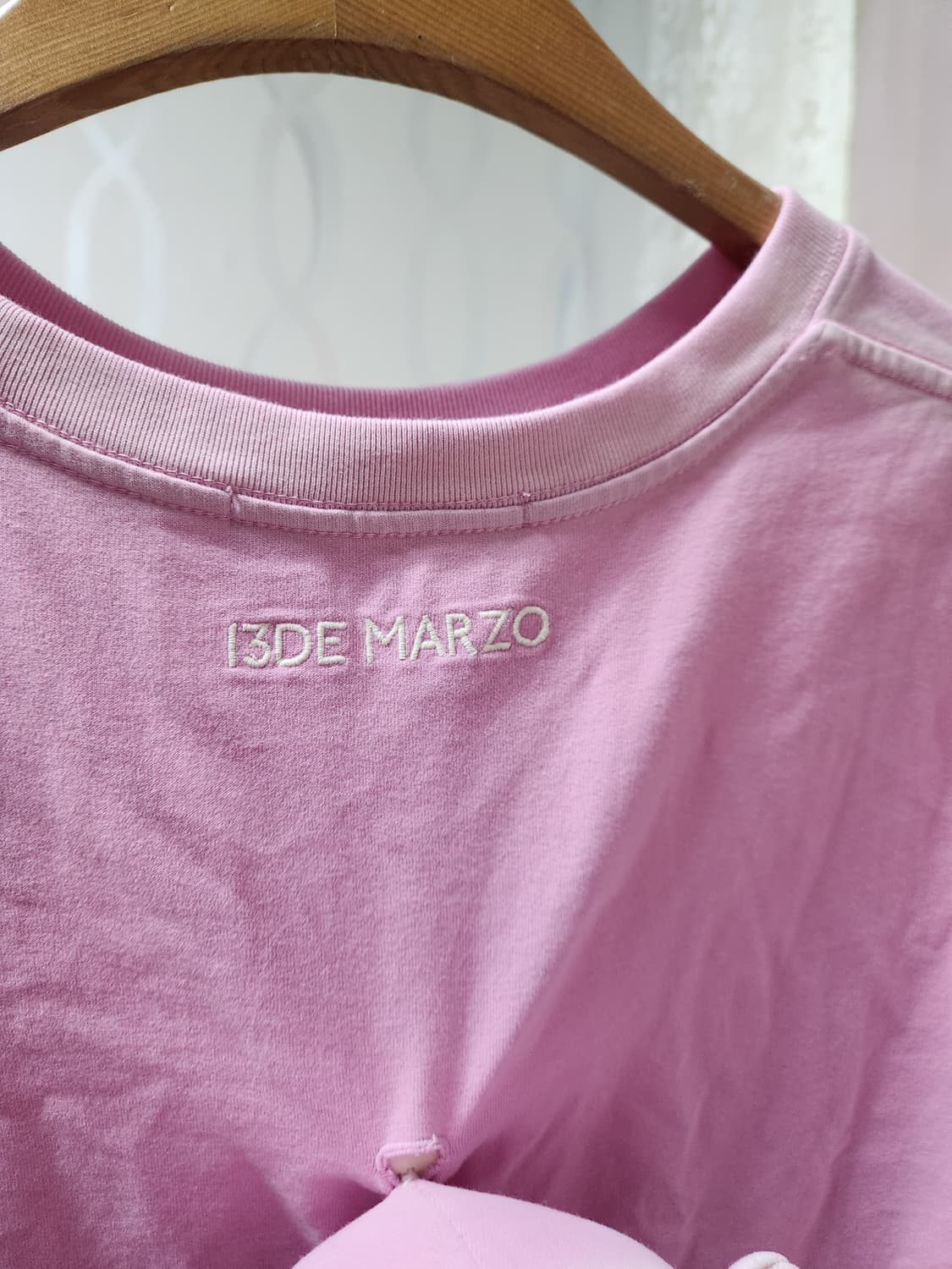 13DE MARZO Thick Outline Sketch T-Shirt  상품이미지4