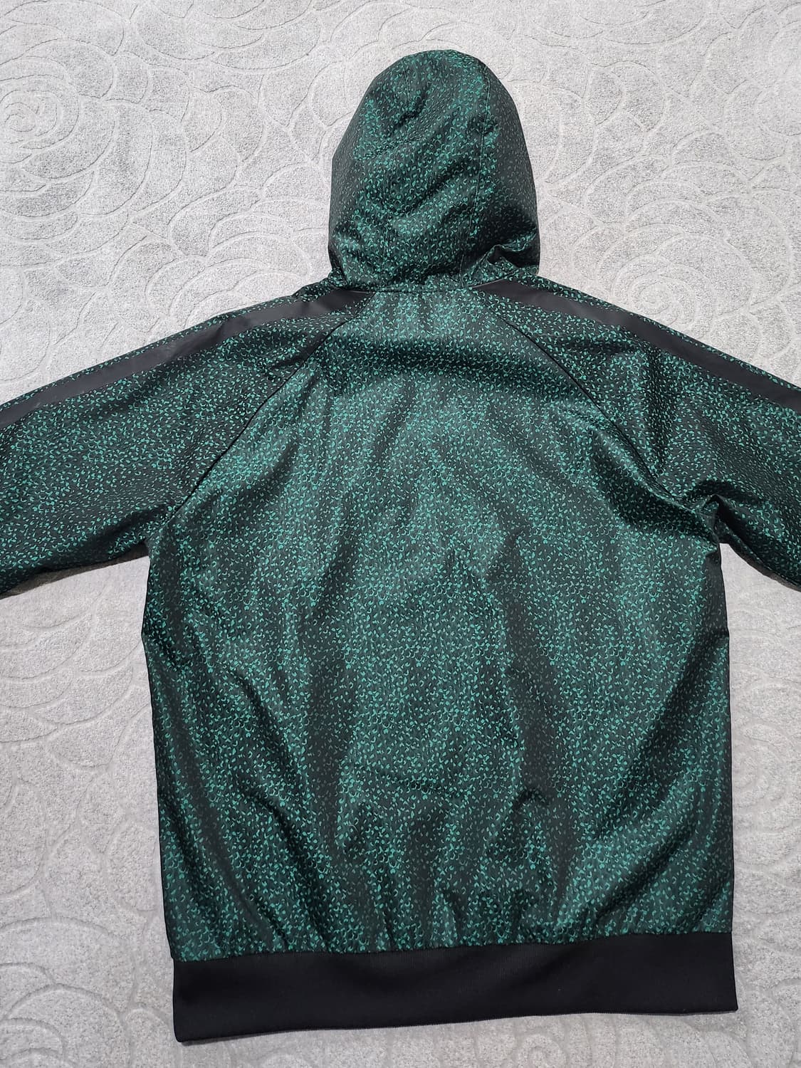 푸마(PUMA) 유니크 패턴 후드 바람막이 XL(새상품) 상품이미지7