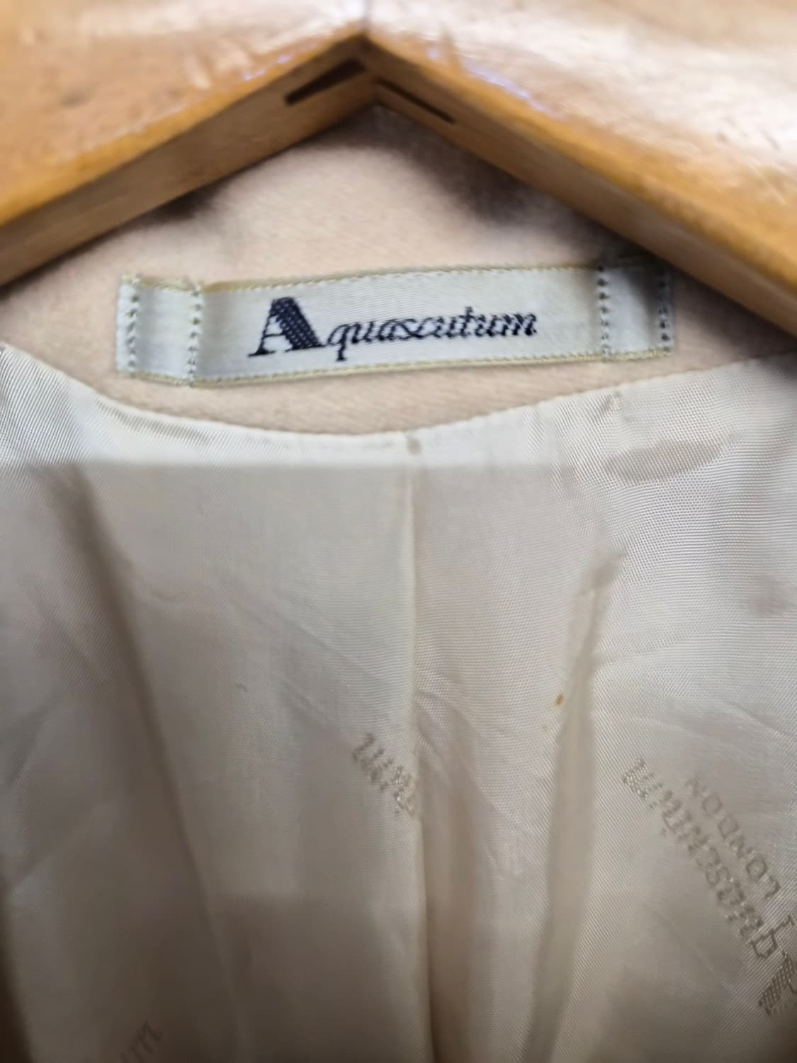 우먼 77) 아쿠아스큐텀 울 자켓 팝니다 상품이미지4