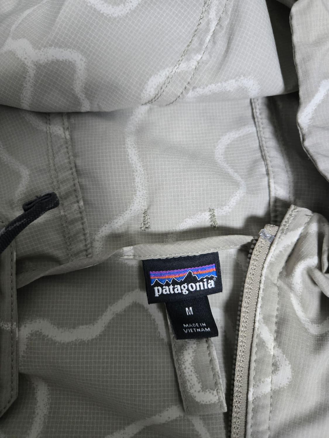 파타고니아 바람막이 상품이미지2