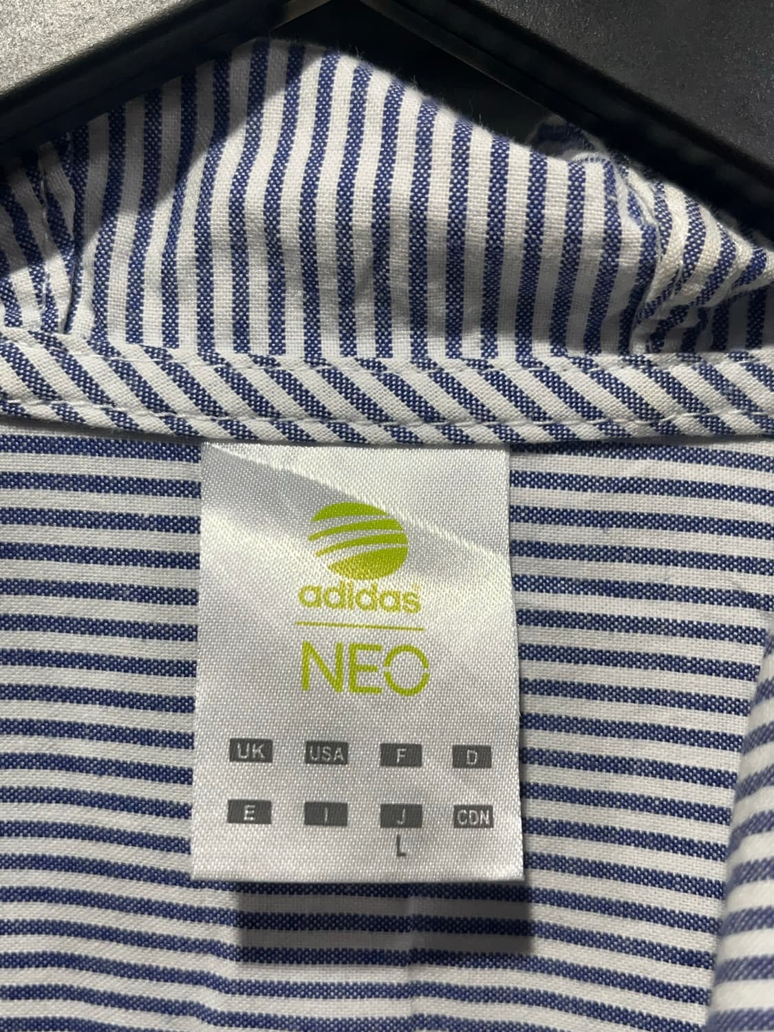 아디다스 스트라이프 패턴 윈드자켓 상품이미지3