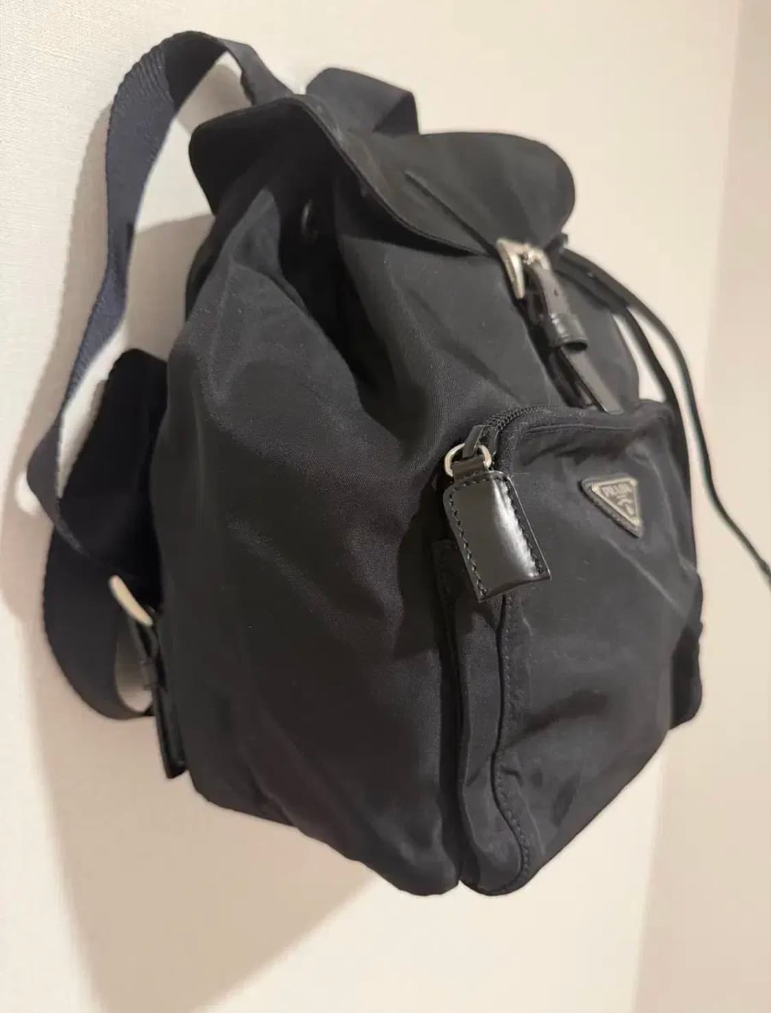 정품 프라다 포코노 나일론 원포켓 백팩 상품이미지3