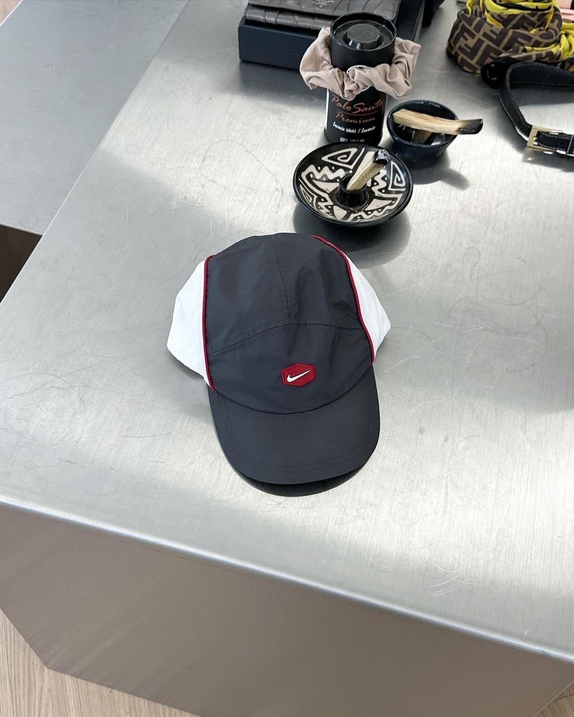 나이키 차콜 화이트 나일론 볼캡  상품이미지1