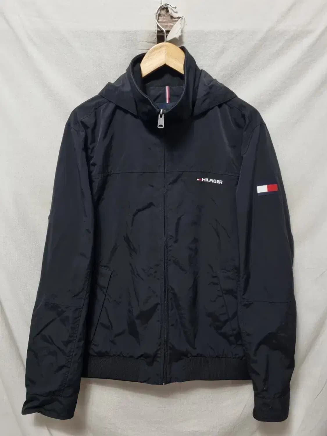 타미힐피거 블랙 후드 바람막이 자켓 100 상품이미지1