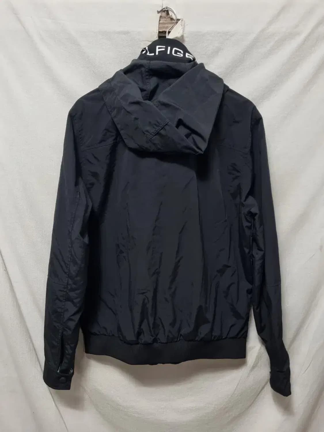 타미힐피거 블랙 후드 바람막이 자켓 100 상품이미지2