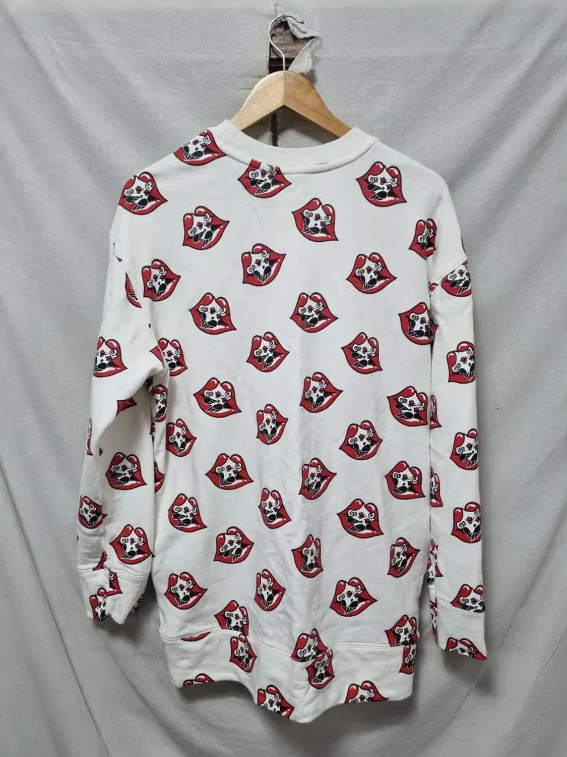 럭키슈에뜨  롱 맨투맨 F 상품이미지2