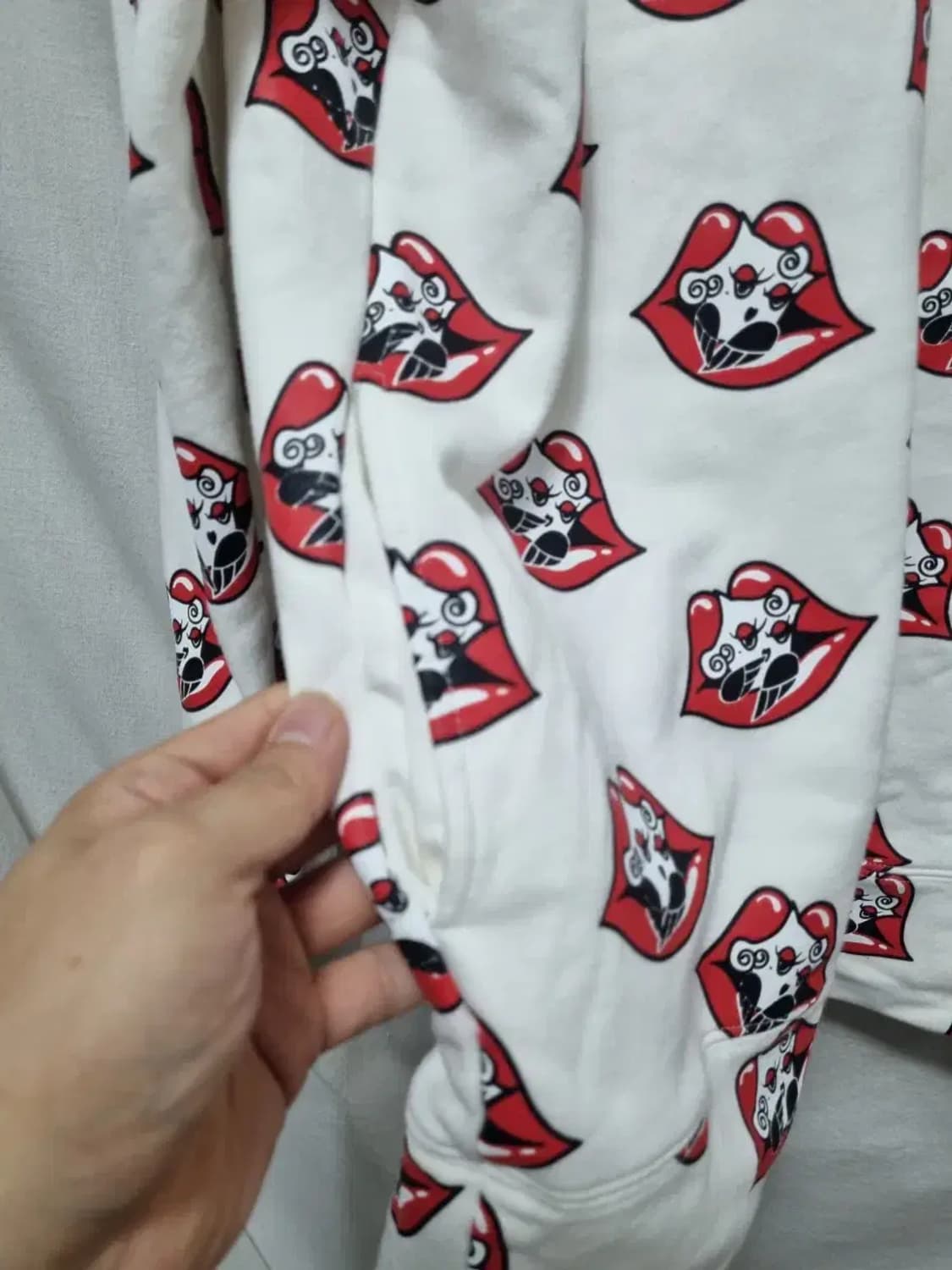 럭키슈에뜨  롱 맨투맨 F 상품이미지4