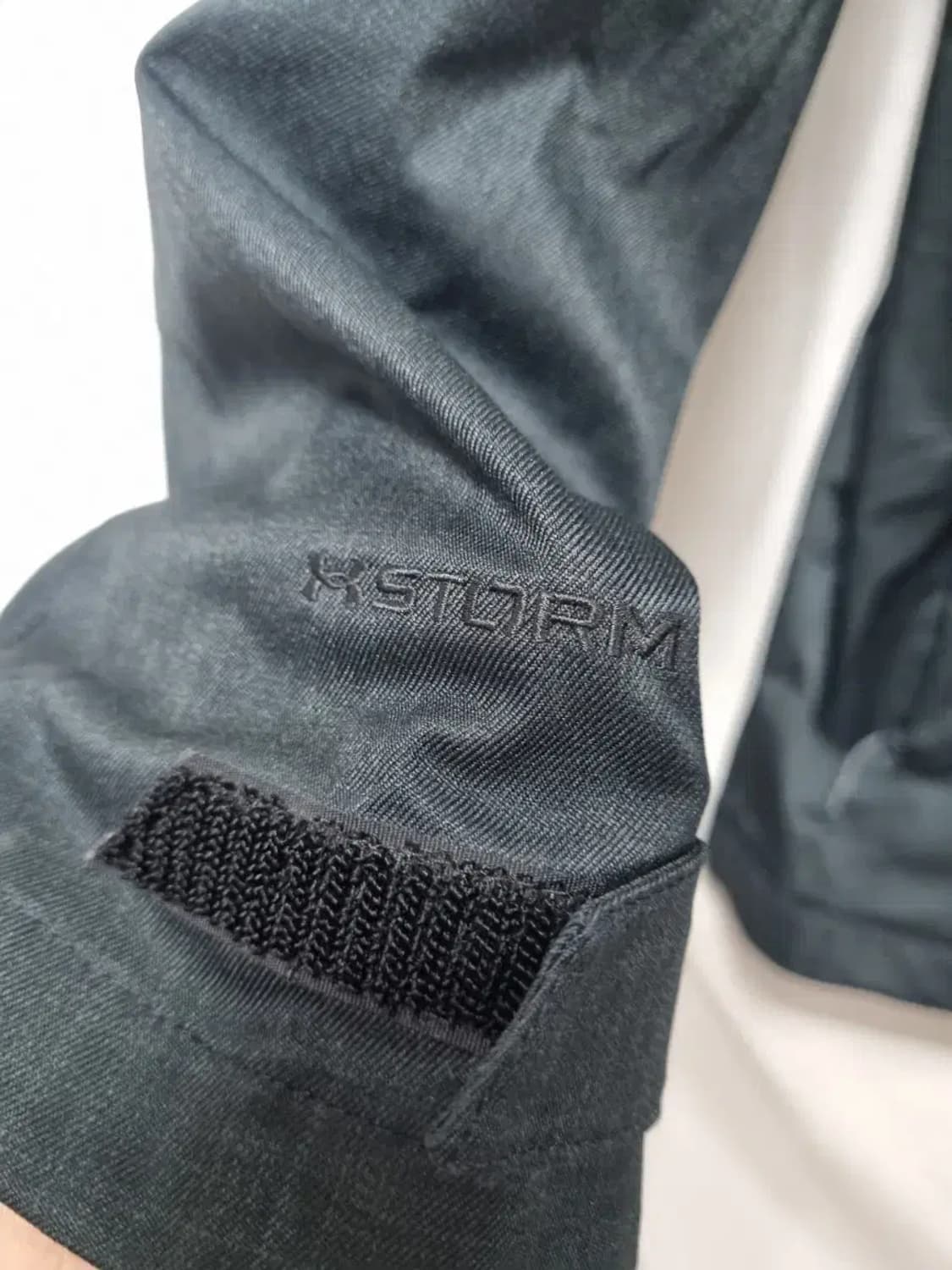 언더아머 기능성 바람막이 자켓 M 상품이미지4