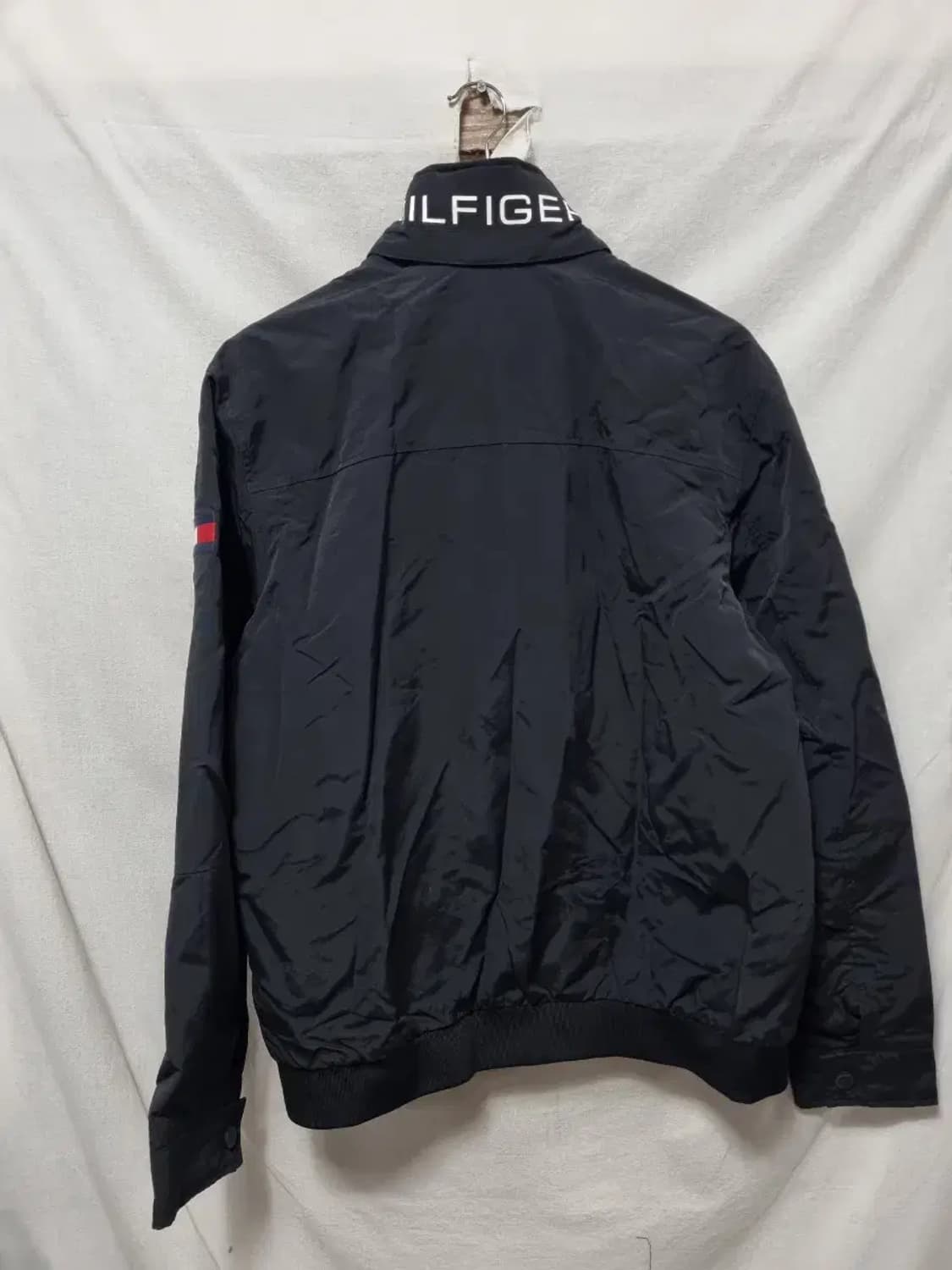 타미힐피거 블랙 바람막이 자켓 L 상품이미지2