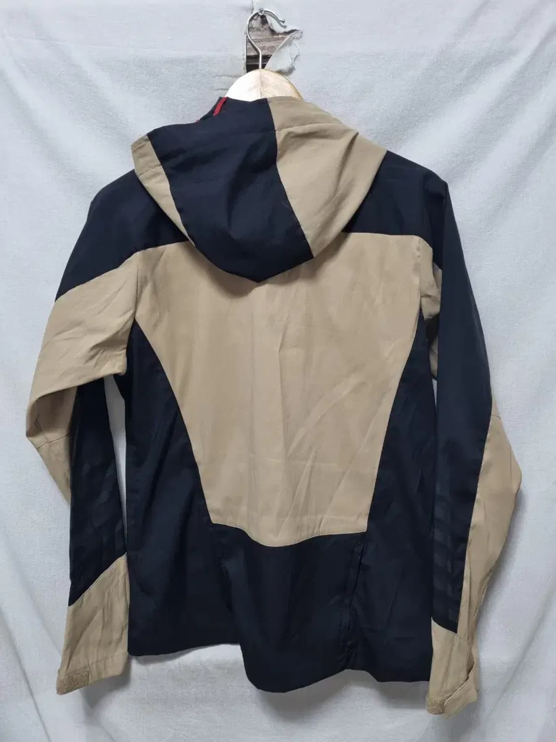 데상트 후드 바람막이 자켓 100 상품이미지2