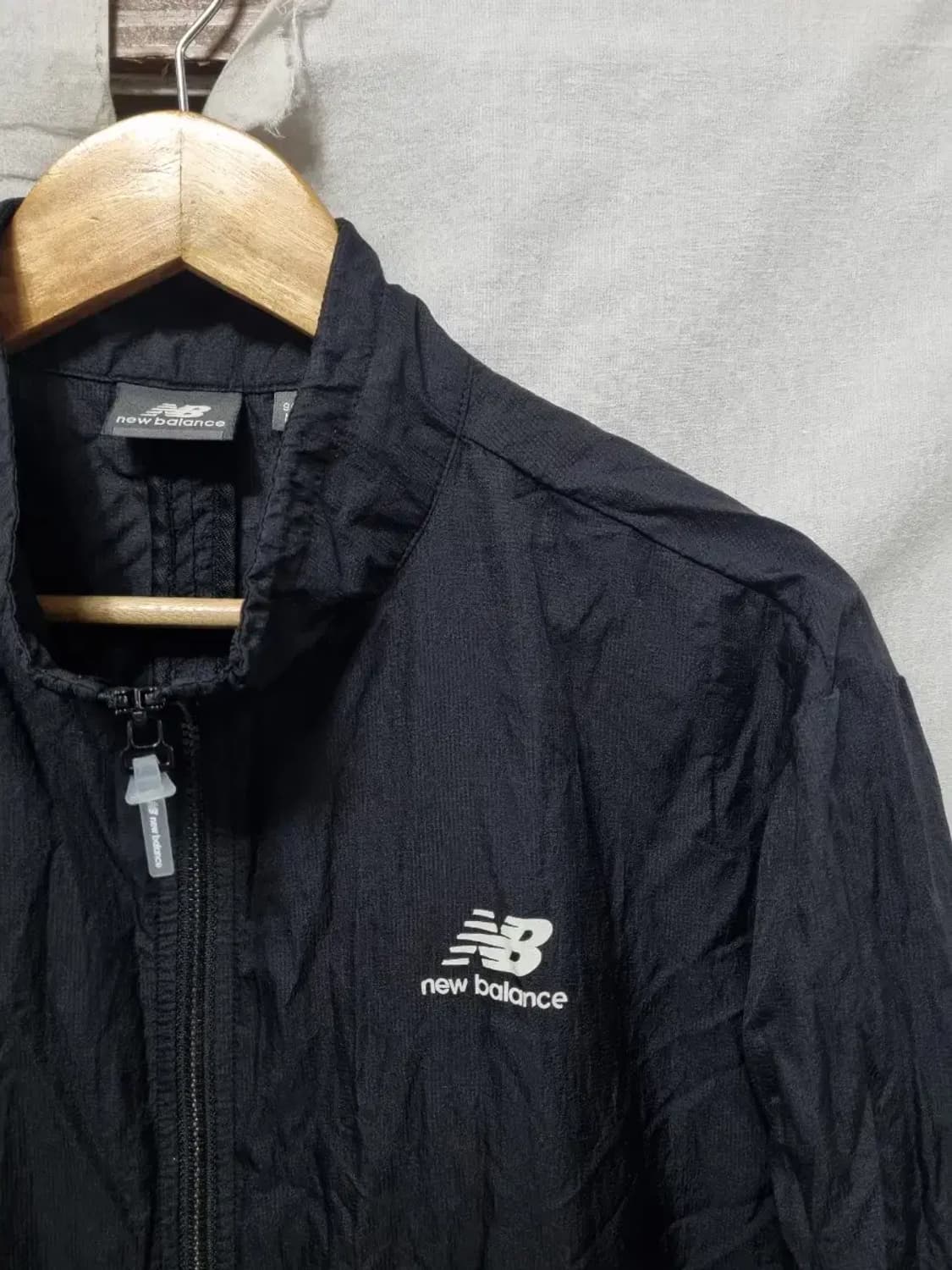뉴발란스 러닝 바람막이 M 상품이미지2