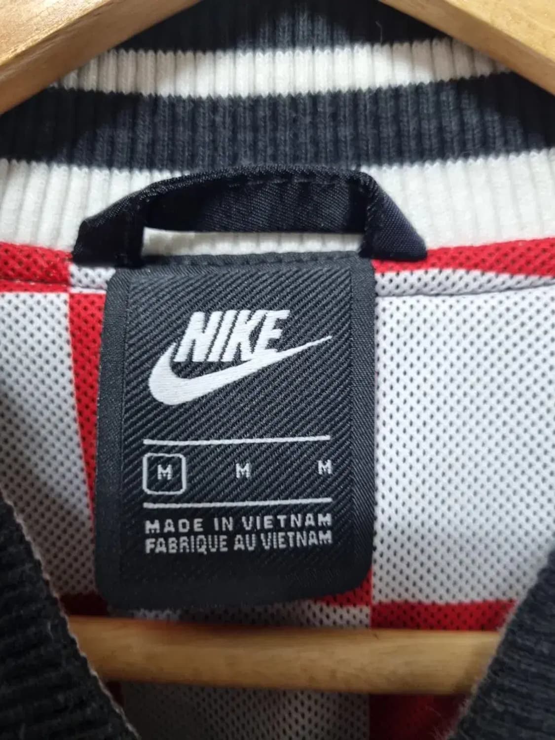 나이키 NSW 봄버 자켓 L 상품이미지4