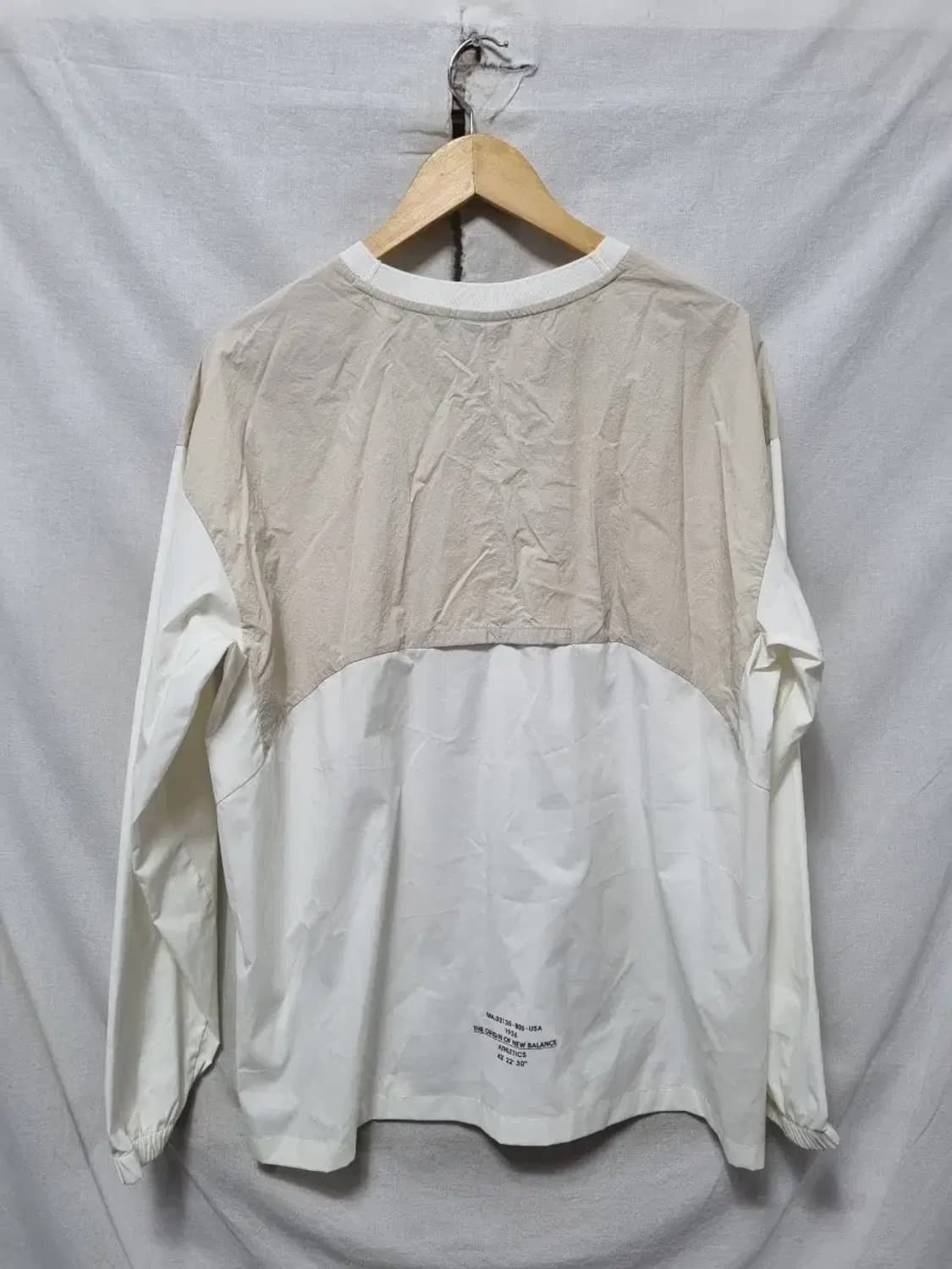 뉴발란스 바람막이 티셔츠 상의 105 상품이미지2