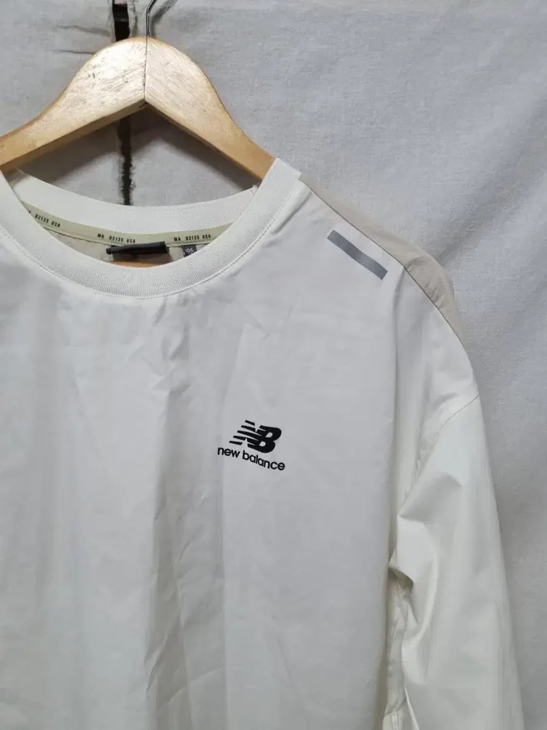 뉴발란스 바람막이 티셔츠 상의 105 상품이미지3