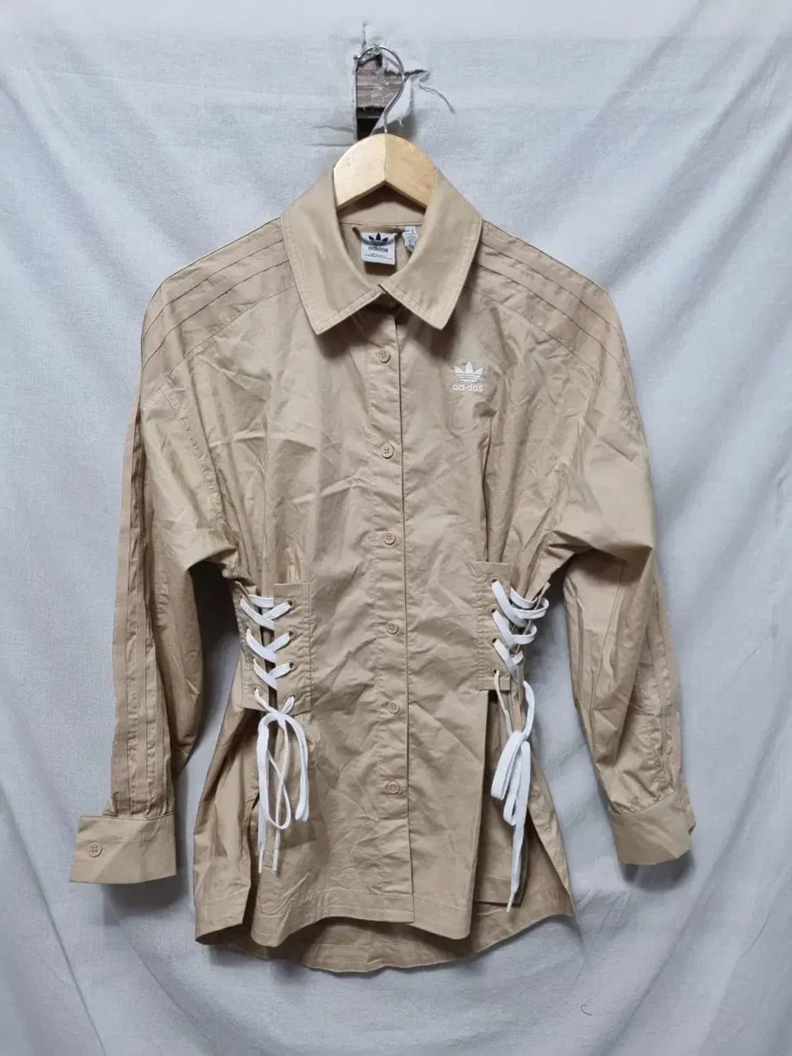 아디다스 코르셋 베이지 셔츠 90 상품이미지1