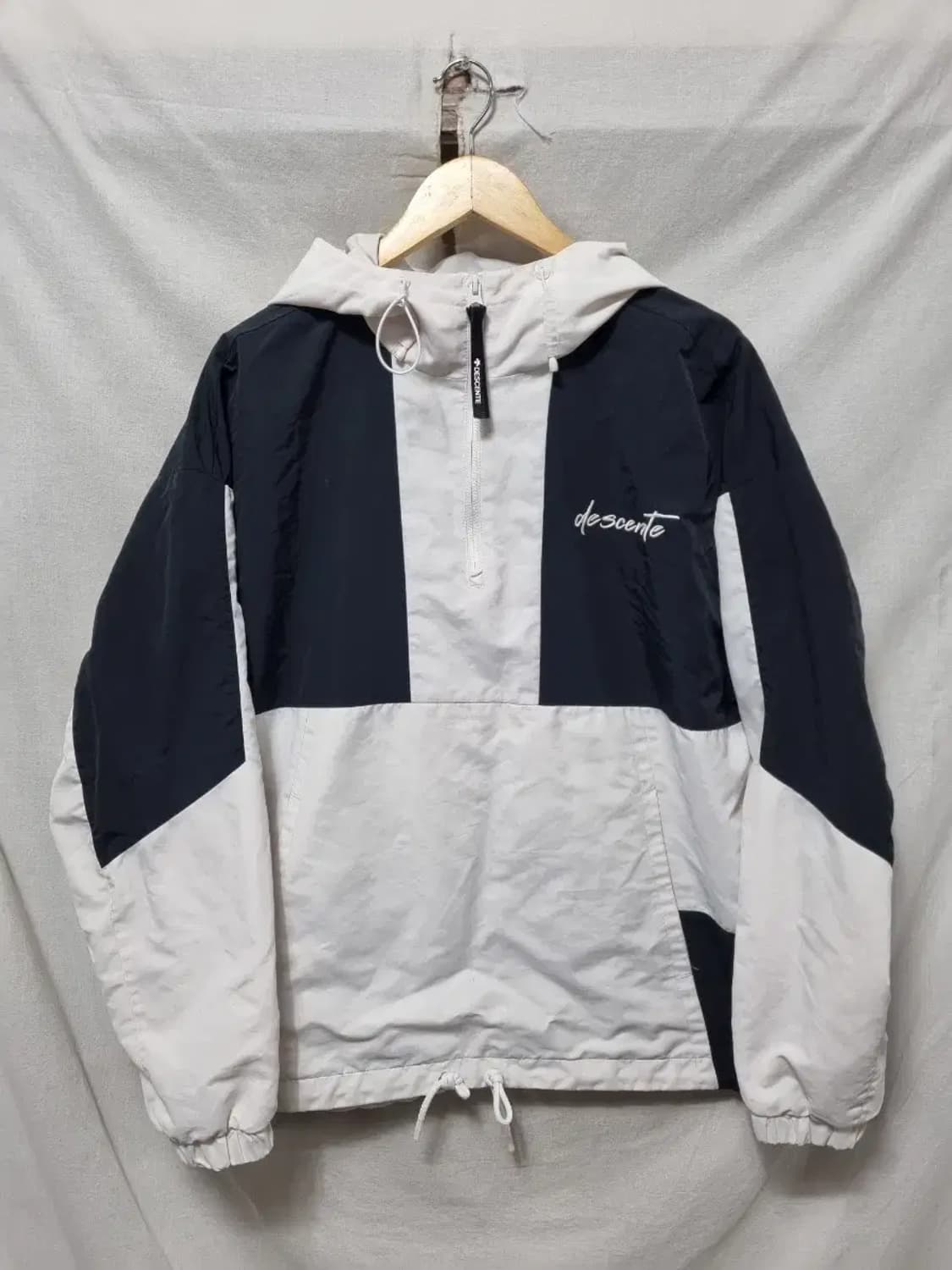 데상트 바람막이 아노락 105 상품이미지1