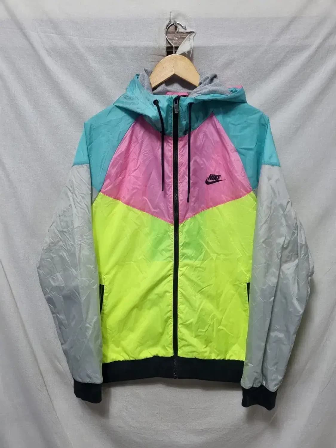 나이키 윈드러너 바람막이 100 상품이미지1
