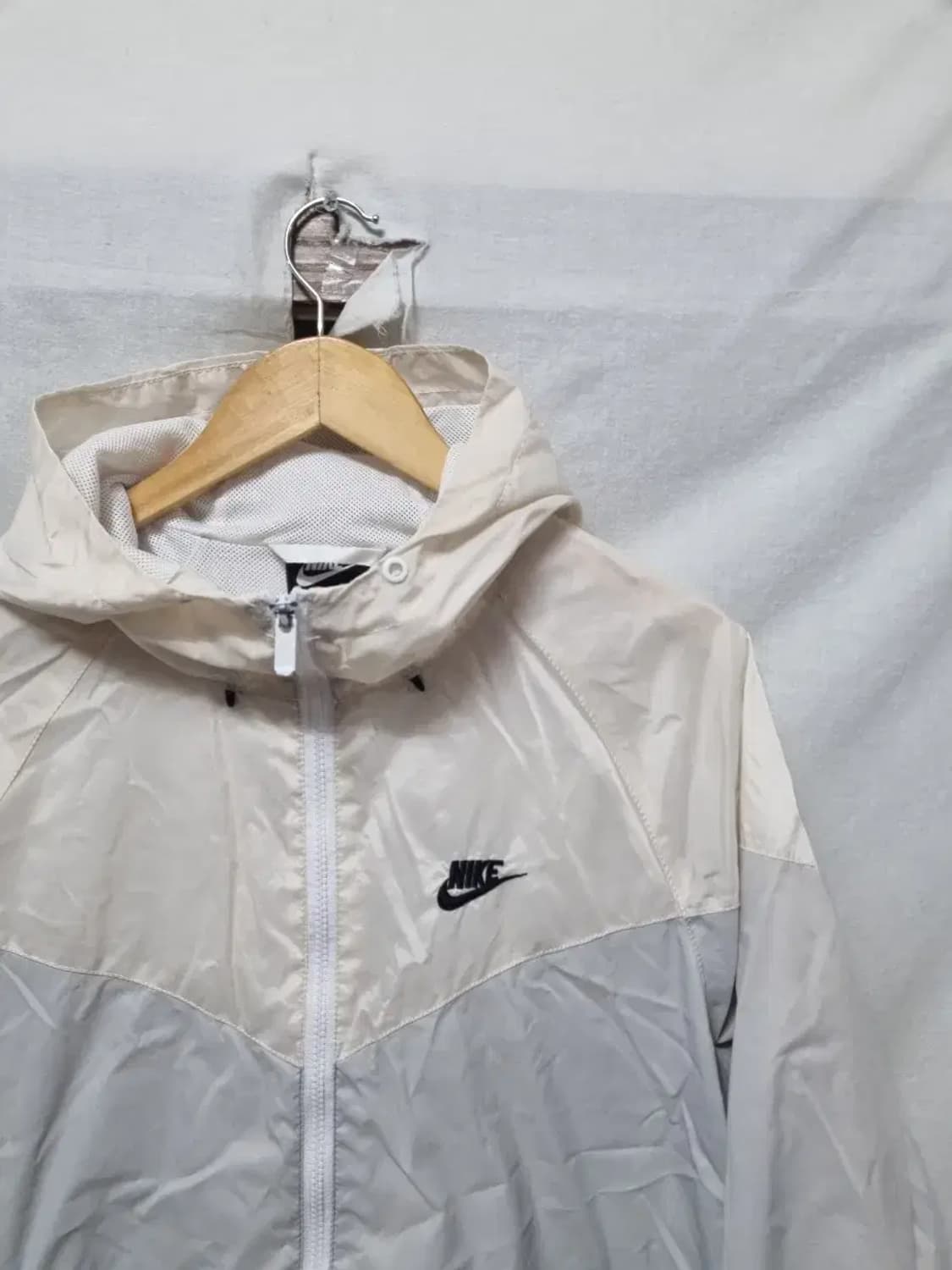 나이키 윈드러너 바람막이 L 상품이미지3