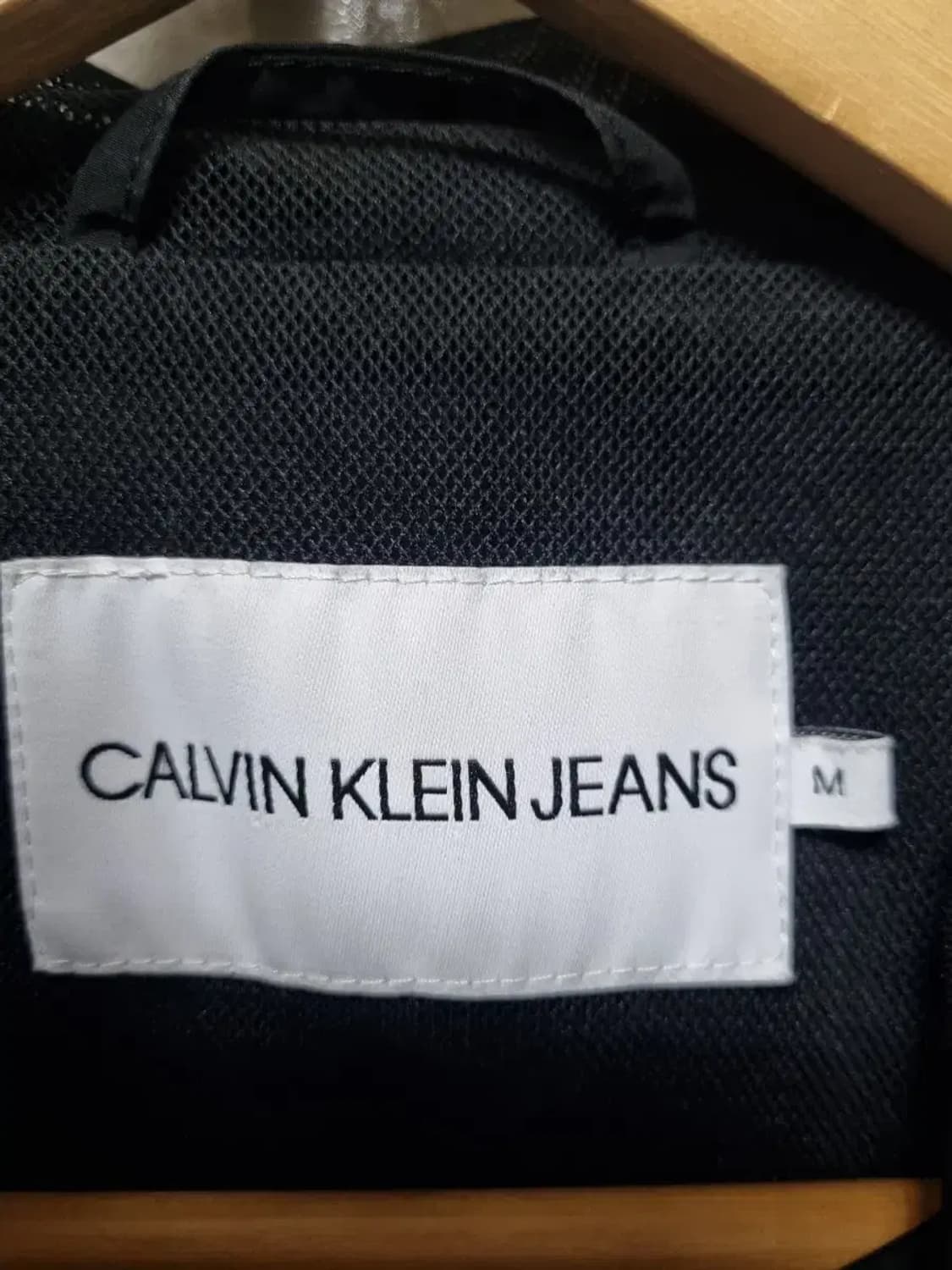 캘빈클라인 블랙 후드 바람막이 자켓 여성 M 상품이미지4