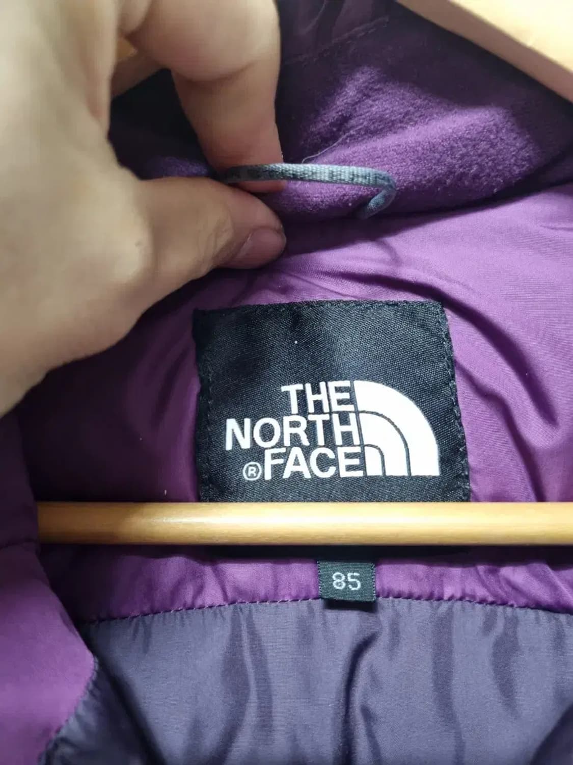 노스페이스 패딩 조끼 여성 M 상품이미지4