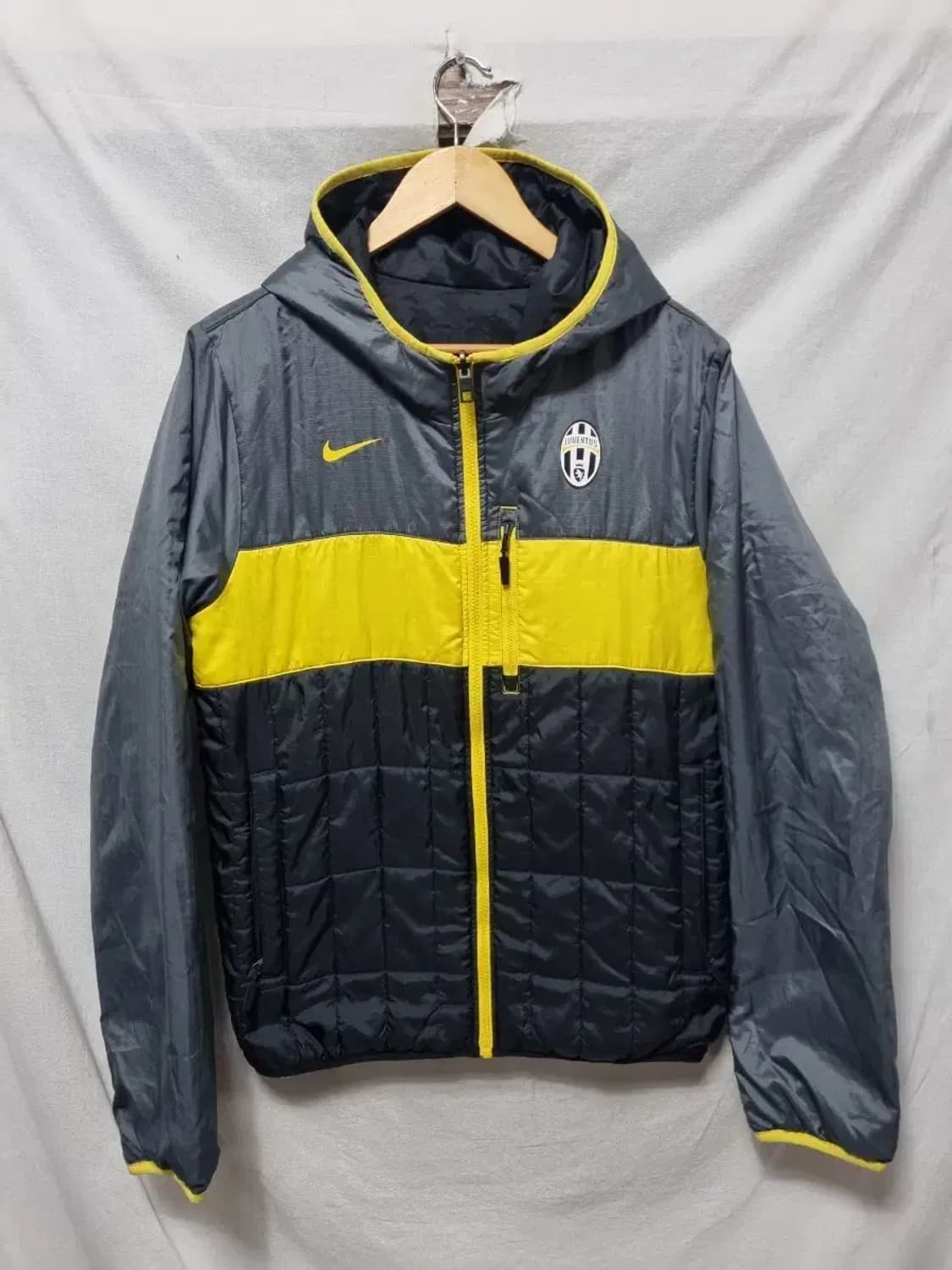 나이키 유벤투스 후드 패딩 점퍼 M 상품이미지1