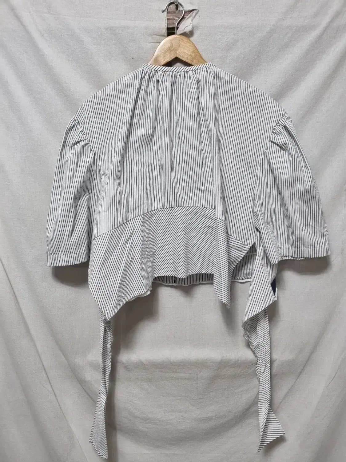 럭키슈에뜨 크롭 집업 자켓 38 상품이미지2