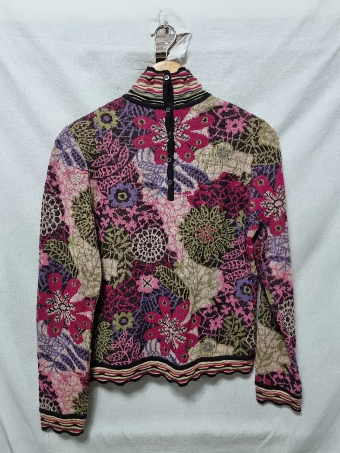 미쏘니 플라워 패턴 터틀넥 니트 46 상품이미지2