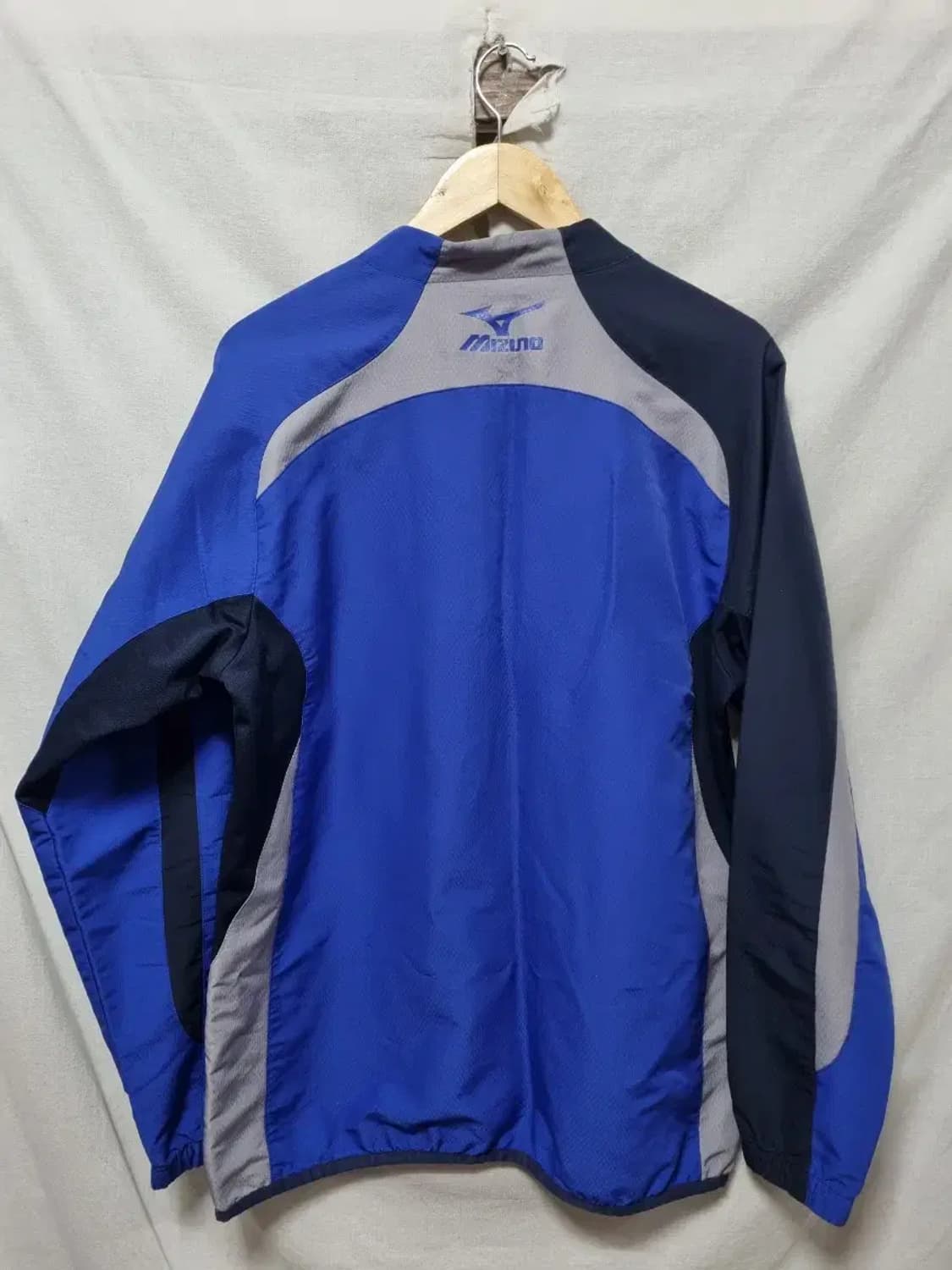 미즈노 바람막이 맨투맨 105 상품이미지2