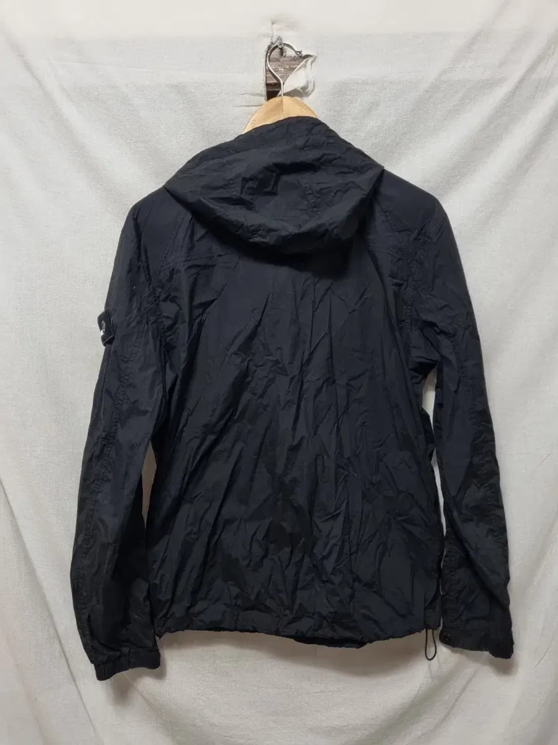 내셔널지오그래픽 블랙 바람막이 L 상품이미지3