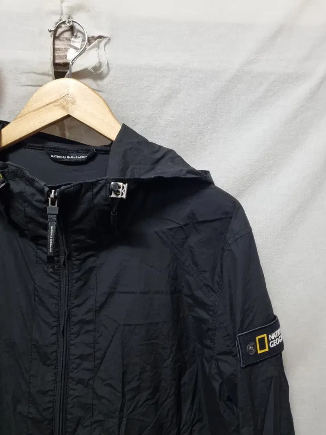 내셔널지오그래픽 블랙 바람막이 L 상품이미지4