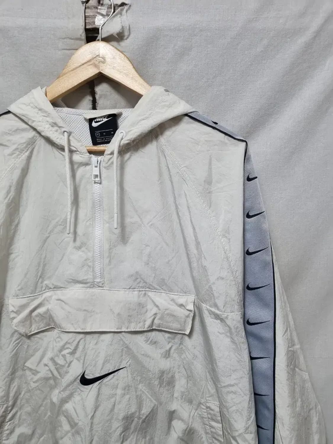 나이키 스우시 바람막이 후드 아노락 M 상품이미지3