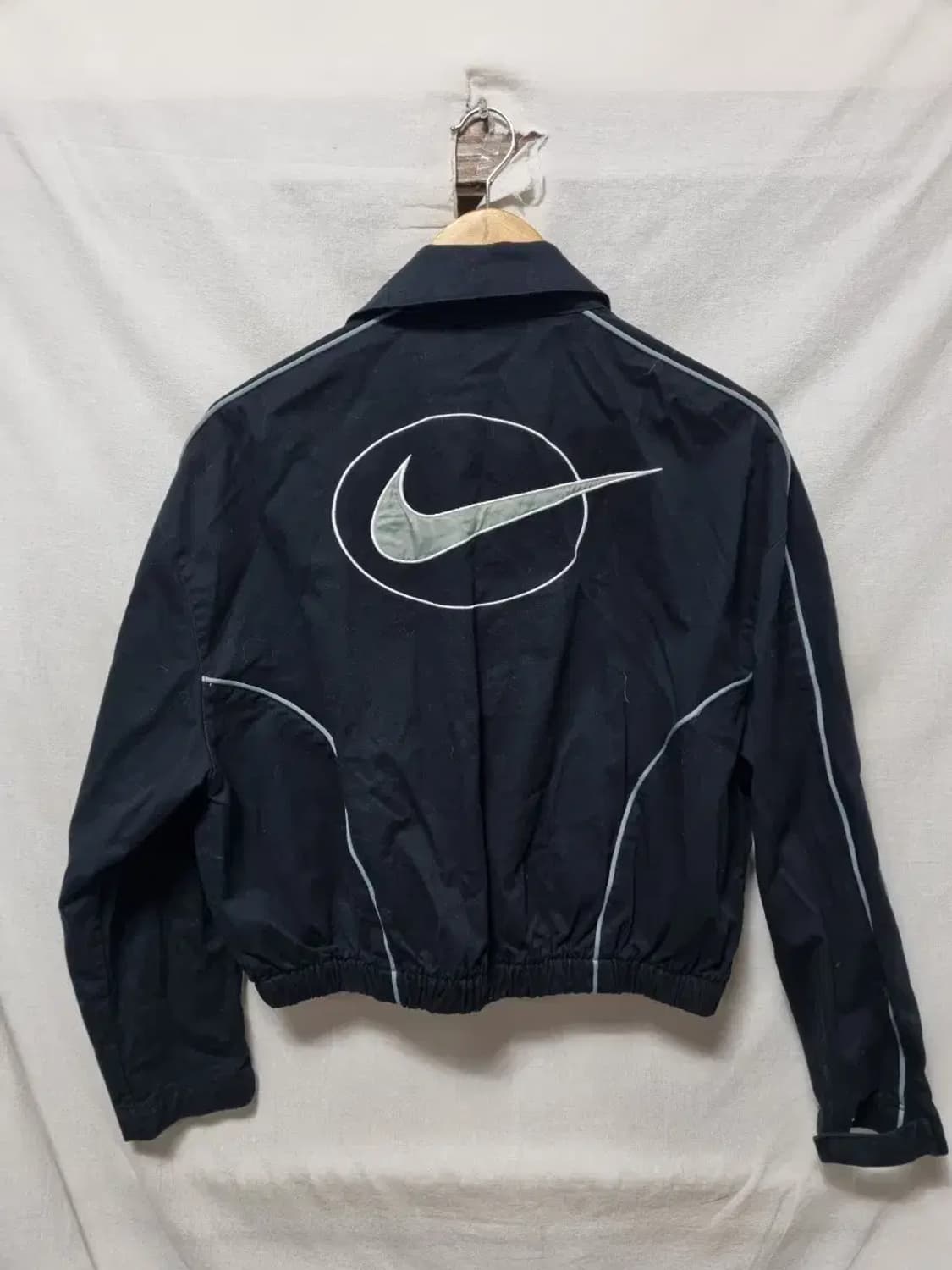 나이키 블랙 트랙 크롭 자켓 M 상품이미지2