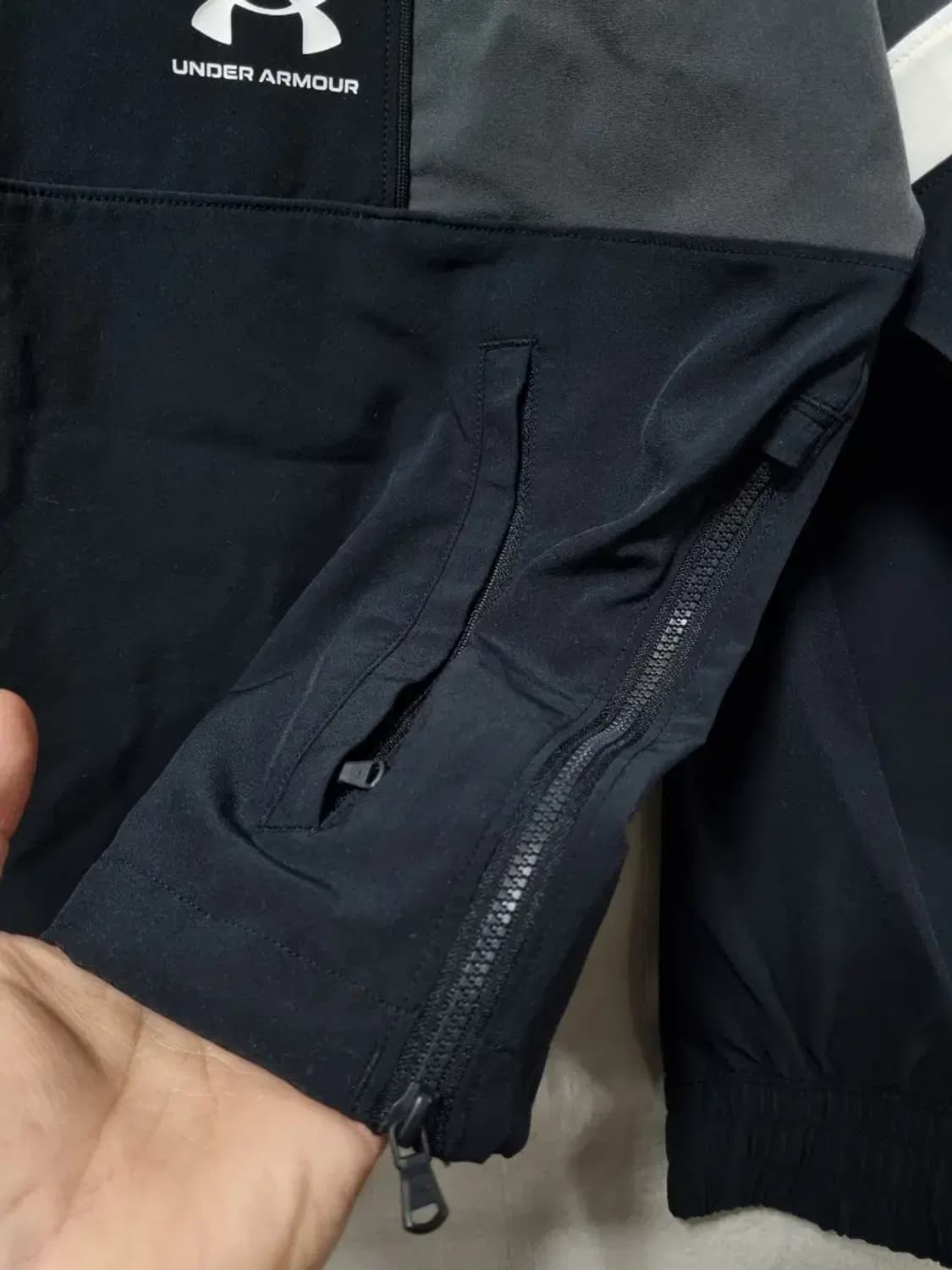 언더아머 기능성 맨투맨 M 상품이미지5