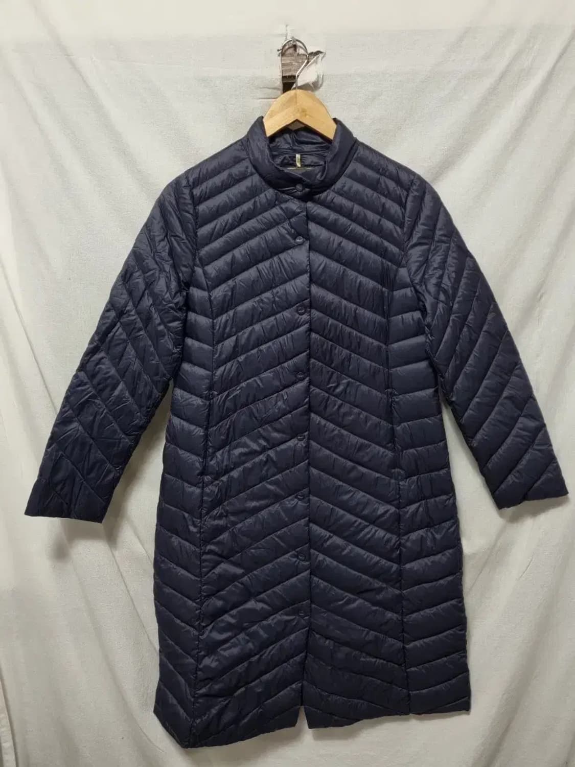 써스데이아일랜드 경량 패딩 코트 M 상품이미지1